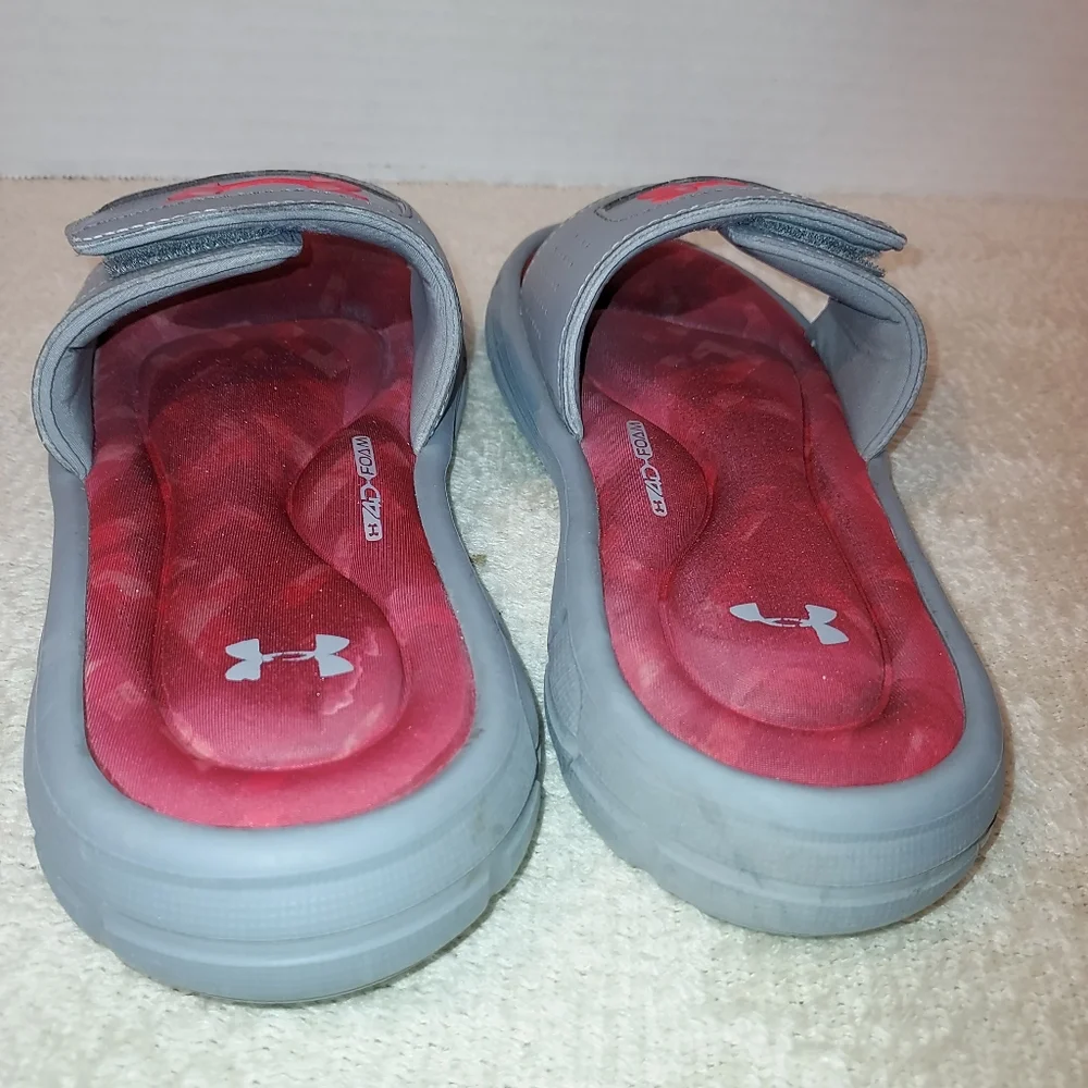Under Armour kid's slides gray and red size 5Y/Eur 37.5